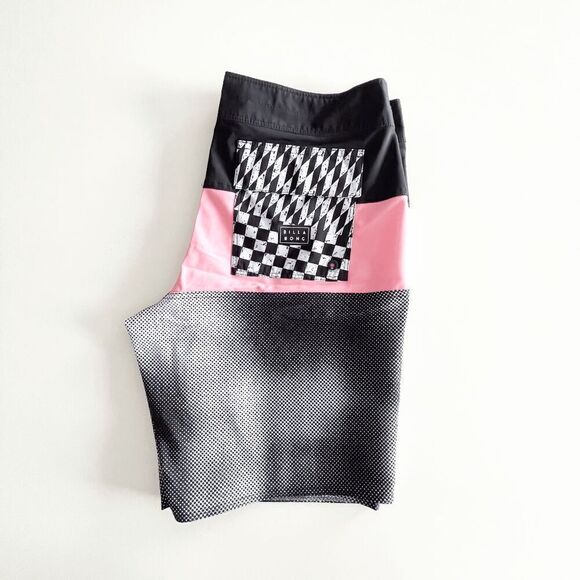 Billabong Womens Platinum X Tribong Surfing Ocean Board Shorts Black Pink Sz 30 - Picture 1 of 10